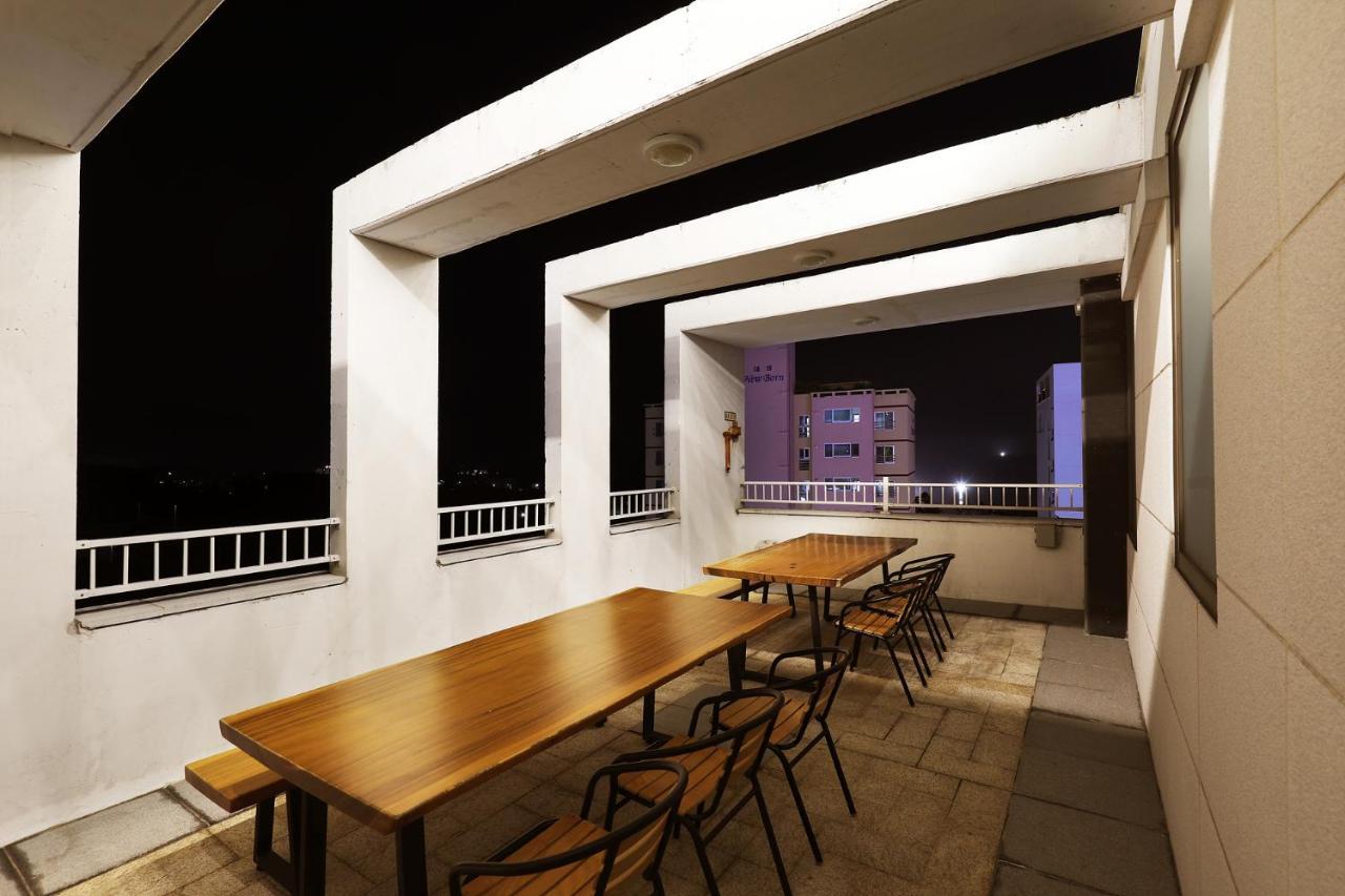 Cornerstone Hotel Seogwipo Eksteriør billede