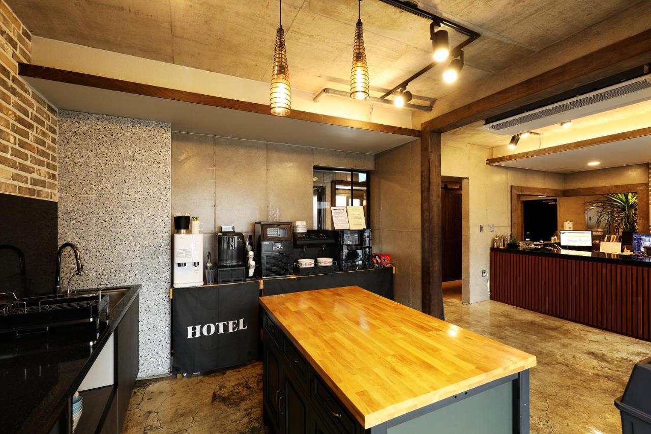 Cornerstone Hotel Seogwipo Eksteriør billede