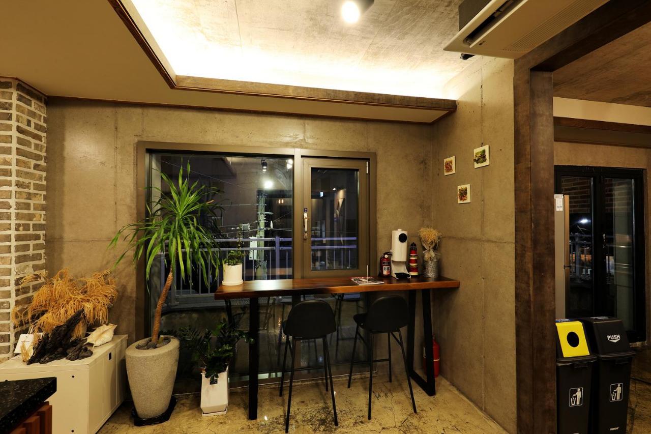Cornerstone Hotel Seogwipo Eksteriør billede